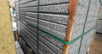 贵阳芝麻白楼梯踏步室外