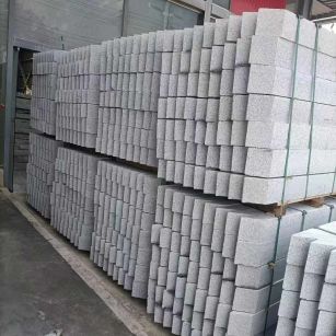 贵阳芝麻白树围石 树池