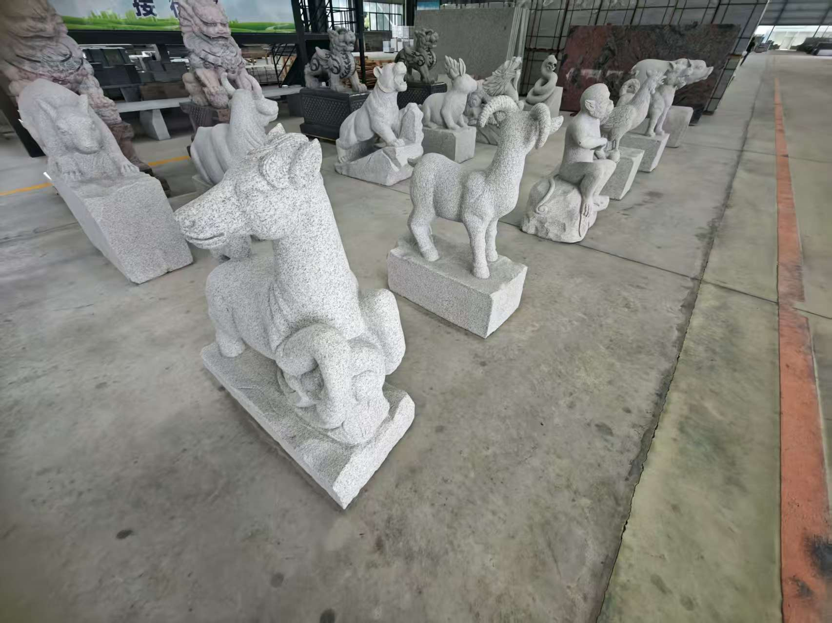 贵阳芝麻白雕刻 十二生肖 异形雕刻
