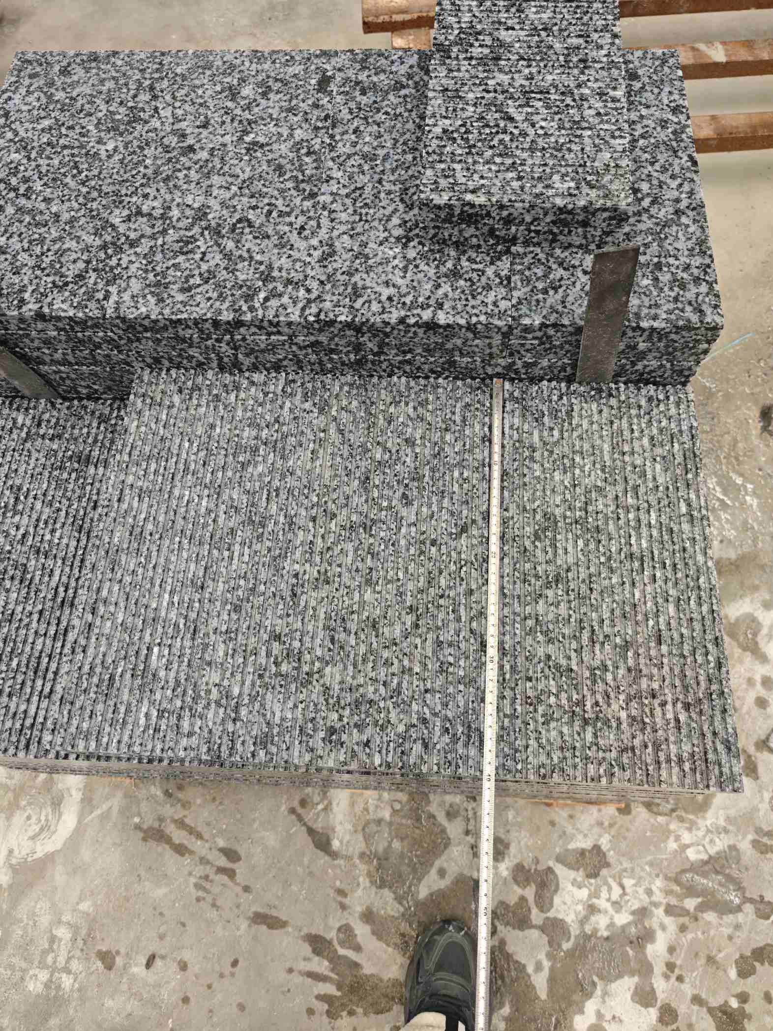 贵阳芝麻黑拉丝面