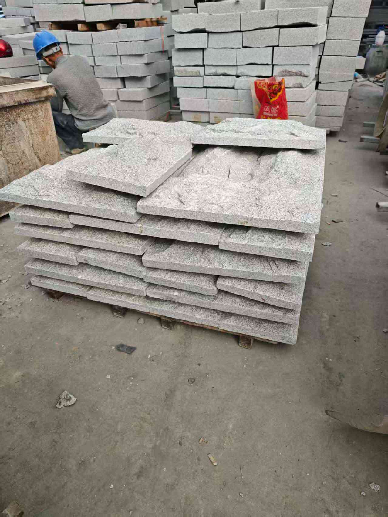 贵阳芝麻白蘑菇石，自然面