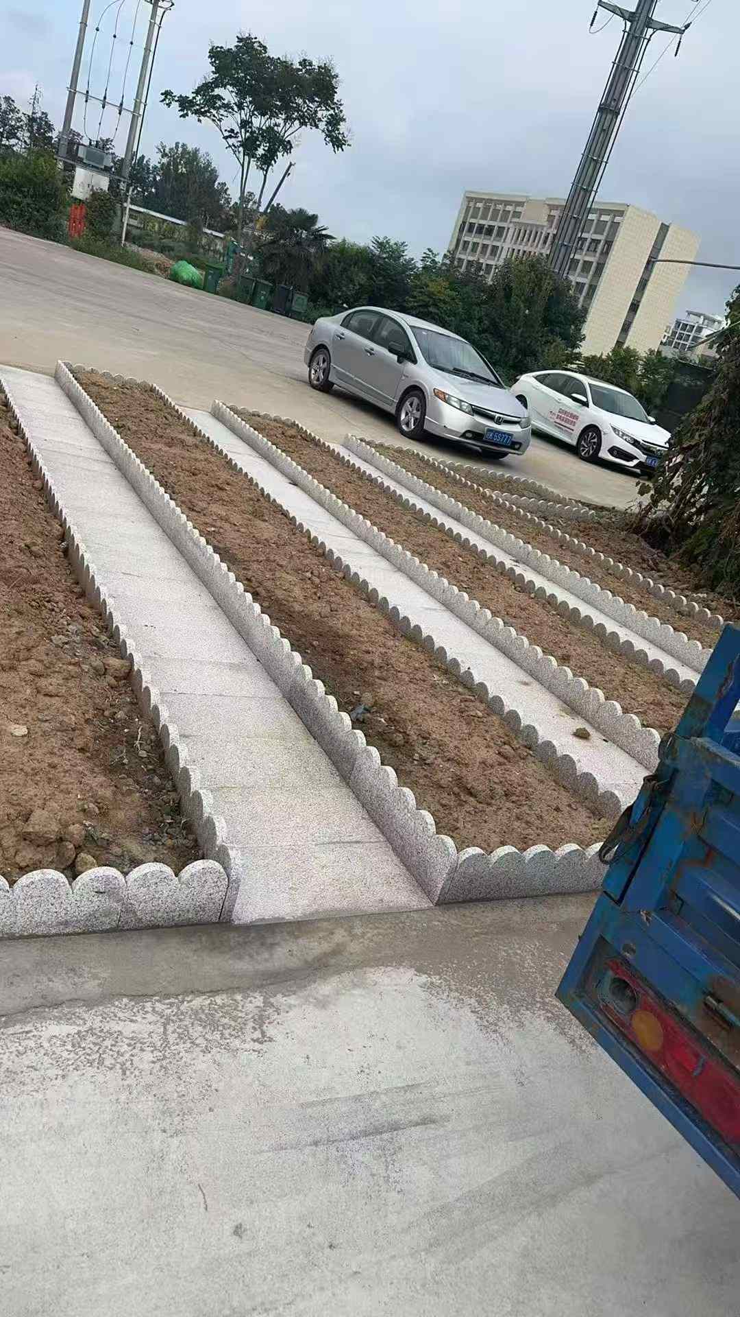 贵阳芝麻白花边石