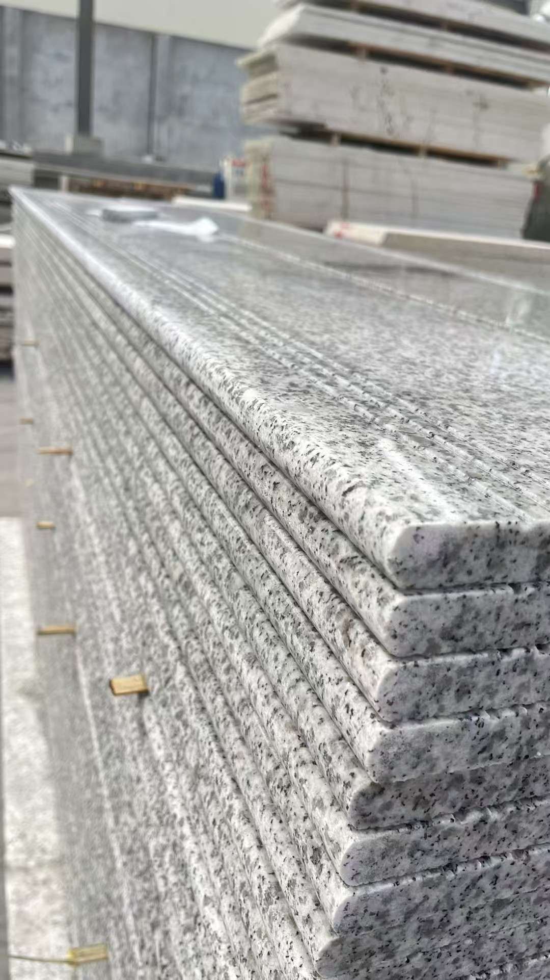 贵阳芝麻白楼梯踏步 花岗岩楼梯板材